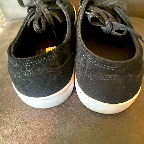 ✨🌸2/$25🌸✨ Emerica youth skate/shoes - Picture 6 of 9